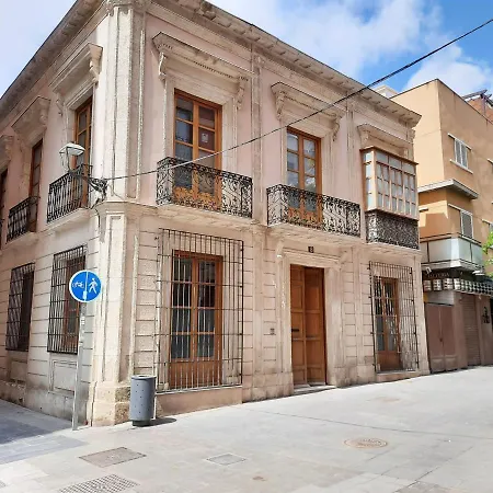 Casa Senorial En El Centro De *